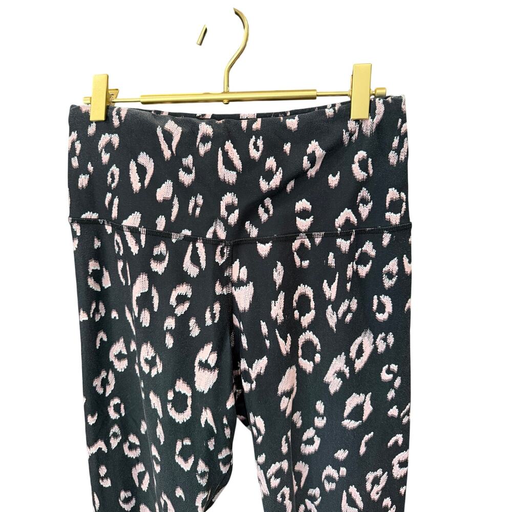 ✨ STRUT THIS Pink Leopard High Rise Leggings XL EUC Barbiecore 🐆 - Picture 3 of 6